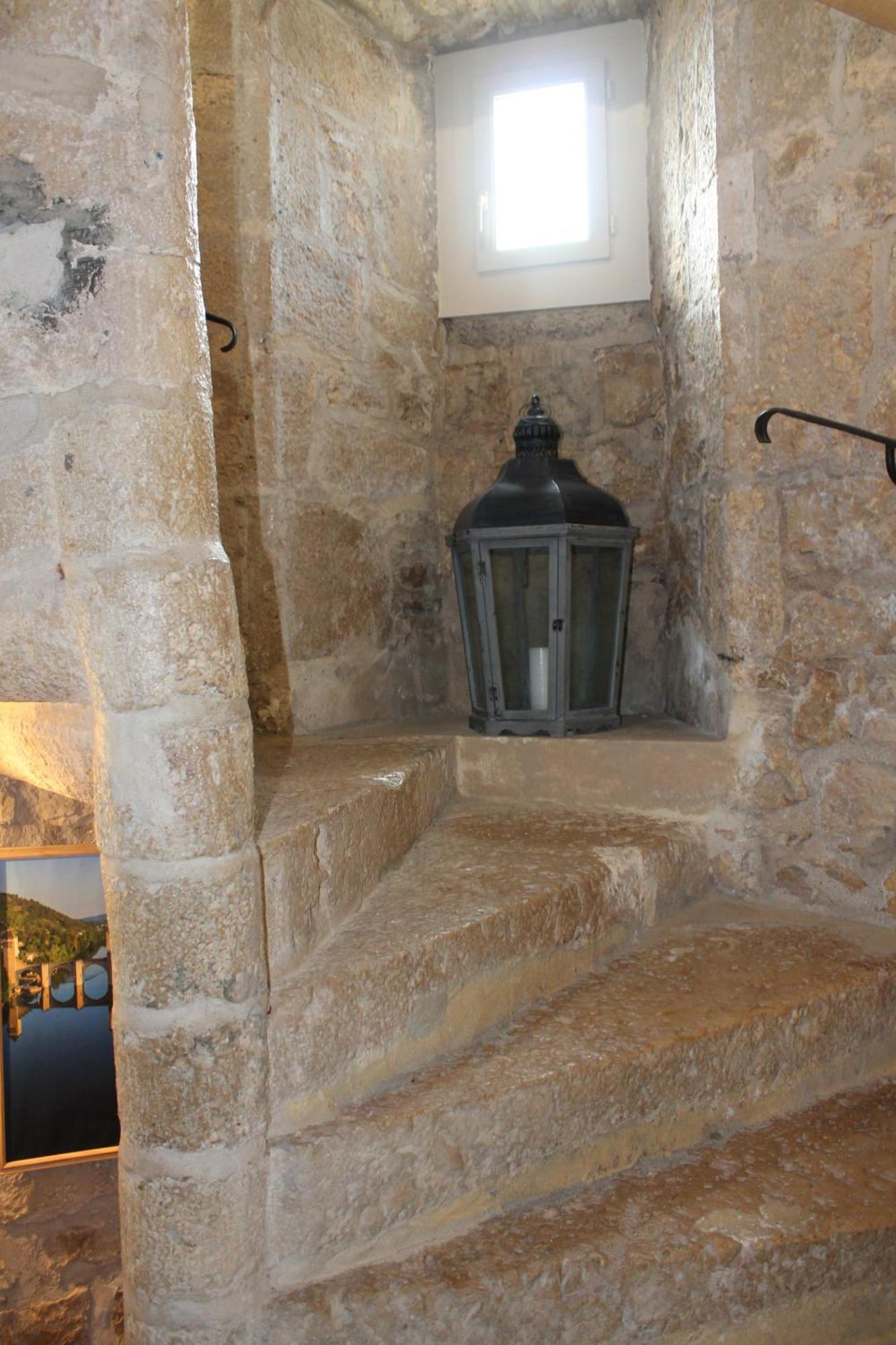 Logis Hotels- Auberge De La Tour - Hotel Et Restaurant Sauzet  Zewnętrze zdjęcie