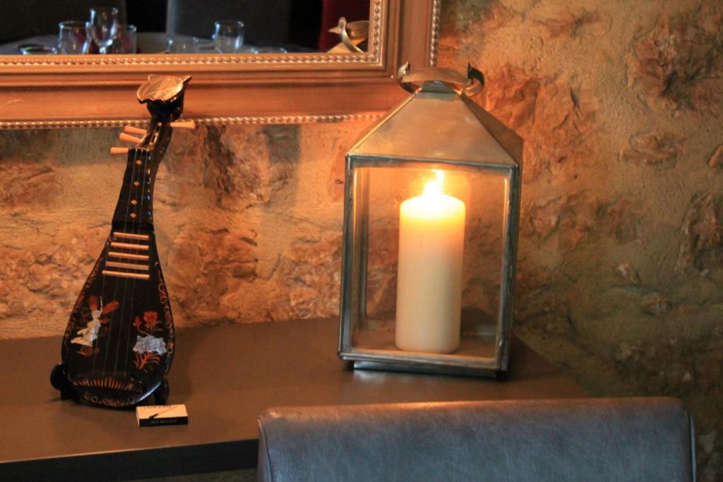 Logis Hotels- Auberge De La Tour - Hotel Et Restaurant Sauzet  Zewnętrze zdjęcie