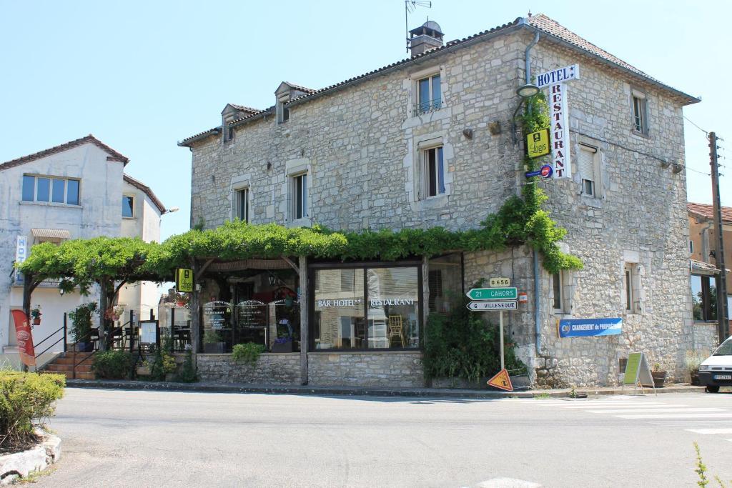 Logis Hotels- Auberge De La Tour - Hotel Et Restaurant Sauzet  Zewnętrze zdjęcie
